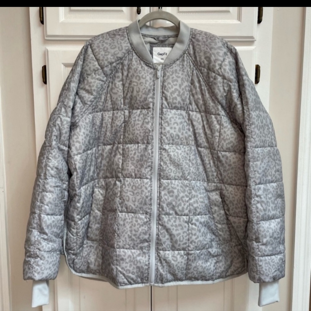 Gapfit light gray coat sz XXL
